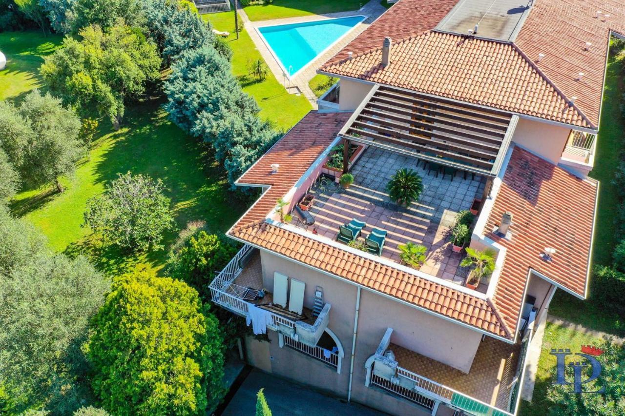 DesenzanoLoft Gardastar La stella del Lago Desenzano del Garda Esterno foto